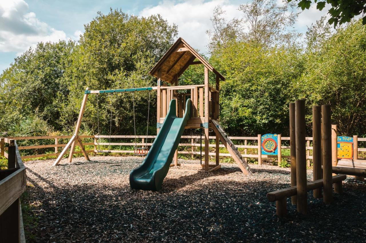 Newby Bridge Country Caravan Park Extérieur photo